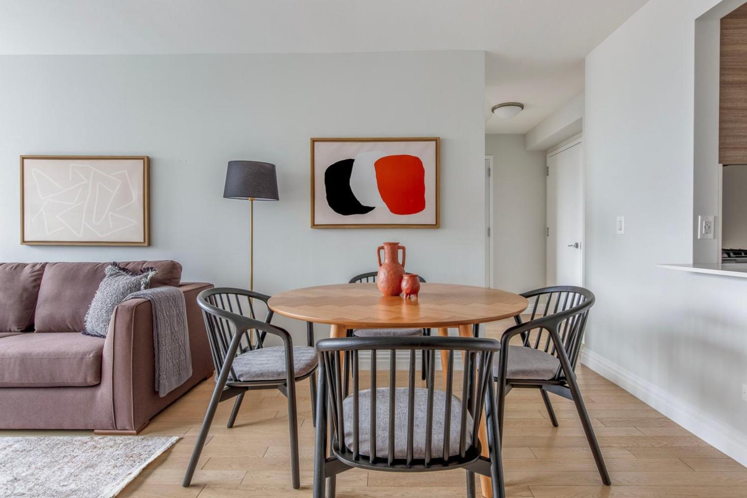 Midtown 2br W Gym Doorman Nr Times Square Nyc-1400 Appartement New York