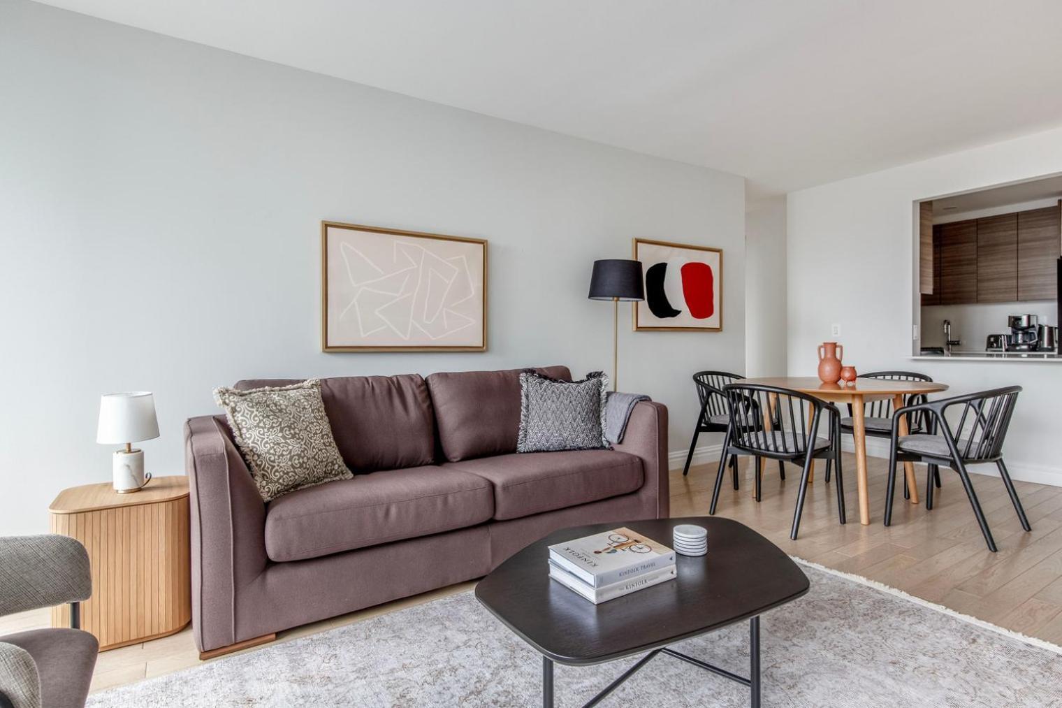 Midtown 2br W Gym Doorman Nr Times Square Nyc-1400 Appartement